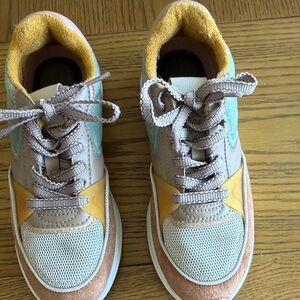 HOFF  Women's Athletic Shoes in Yellow and Gray